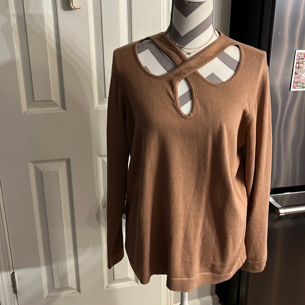 Beautiful Anne Klein cut out sweater